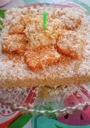 A picture of Indomie "Birthday Cake".