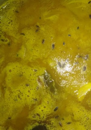A picture of Mushurir daal(red lentil).
