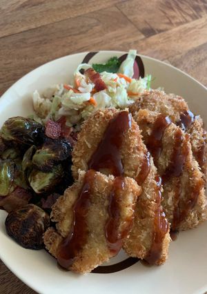 A picture of Japanese Hito-kuchi Katsu (mini deep fried pork cutlets).