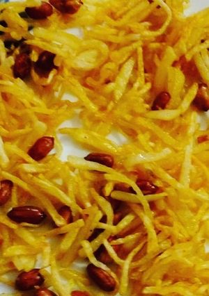 A picture of Aloo peanuts fry.