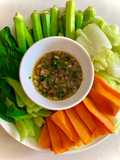 Rau luộc chấm mắm kho quẹt