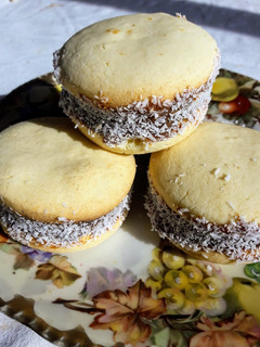 Una foto de Alfajores de maicena de Doña Petrona
