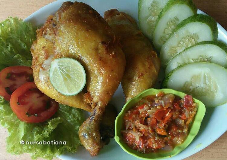 Resep Ayam  Goreng Blambangan Banyuwangi oleh Nur 