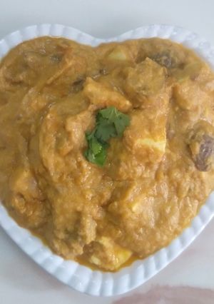 A picture of Mushroom paneer masala.