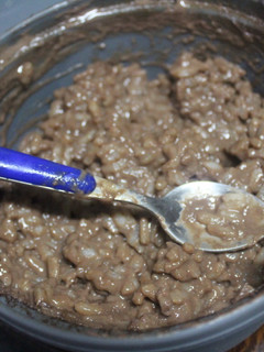 Una foto de Arroz con batido de chocolate