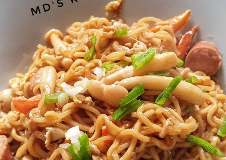 Bagaimana Membuat Mie Goreng Instan Nyemek, Bisa Manjain Lidah