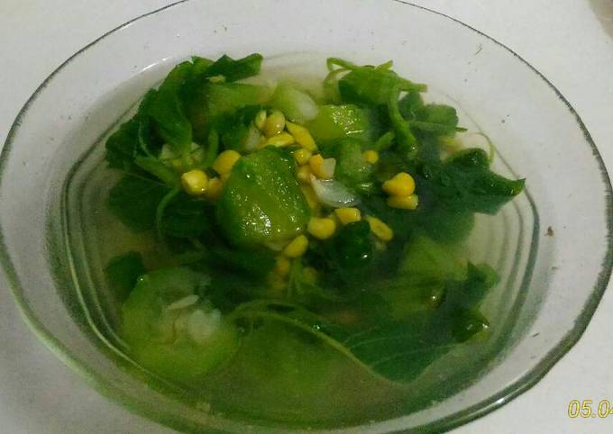 Sayur bening bayam oyong jagung (jangan kunci)