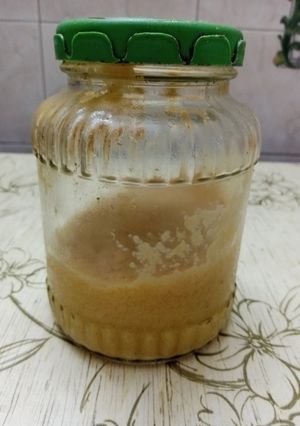 A picture of Adrak & lahsan Ka paste.