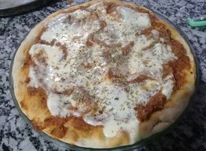 Una foto de Pizza casera😋