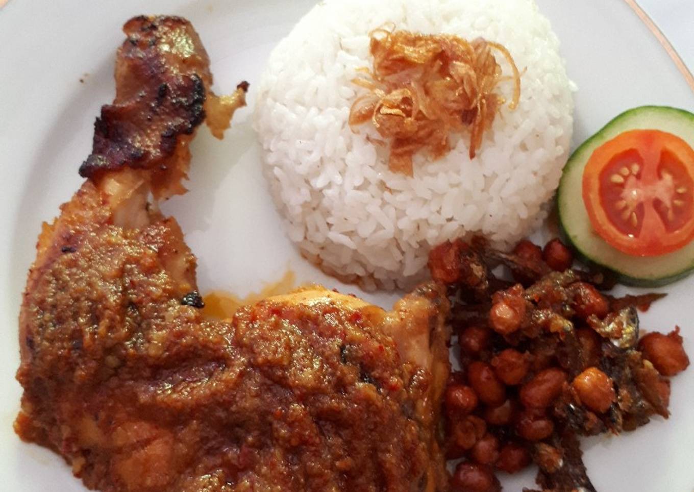 Ayam percik, nasi lemak dan balado teri kacang