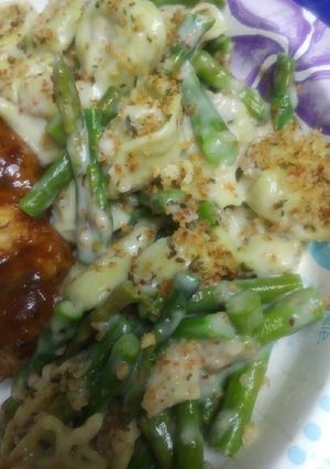A picture of Asparagus Tortellini Alfredo.