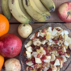 A picture of Fruit chaat.
