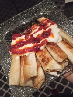 Φωτογραφία της συνταγής Διαφορετικά τυροπιτάκια (Sigara böreği)