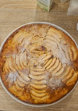 Une photo de Gâteau moelleux aux pommes et à la noisette