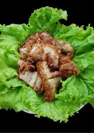 Hình của món SP.0277 - Thịt Quay Ngũ Vị Hương Cháy Tỏi.