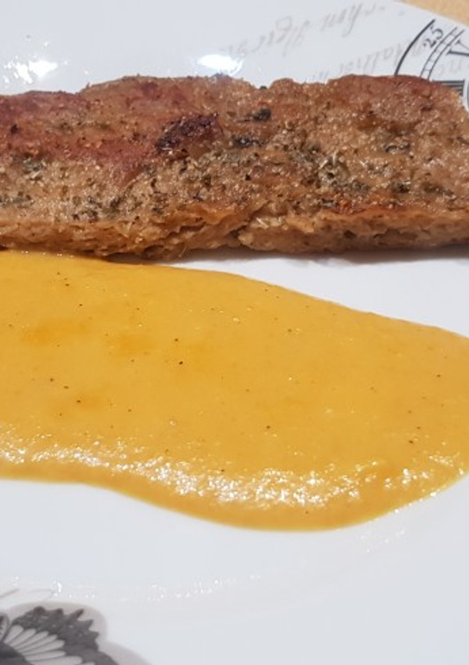 Una foto de Seitán y salsa naranja tm5