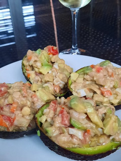 Una foto de Aguacate relleno