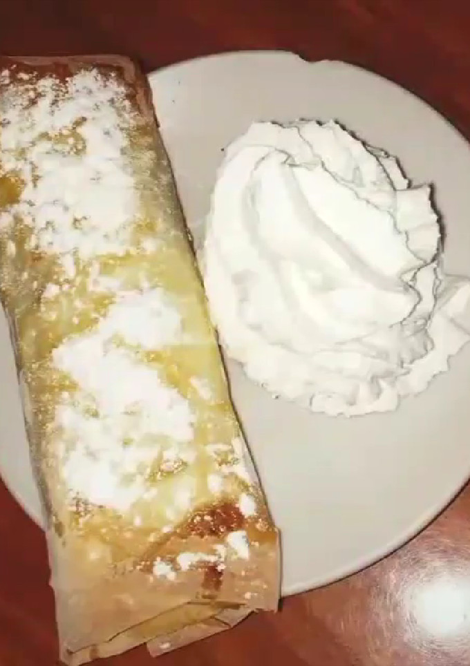 Una foto de Strudel de Manzana y nuez