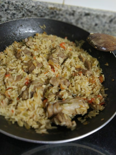 Una foto de 🥘 Arroz con costillas