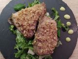 Tonno in crosta di nocciole e maionese al wasabi