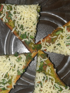 ગ્રીન ઑપન ટૉસ્ટ (Green Open Toast Recipe In Gujarati) રેસીપી મુખ્ય ફોટો