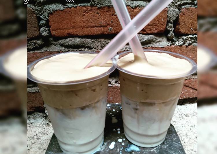Dalgona Coffee