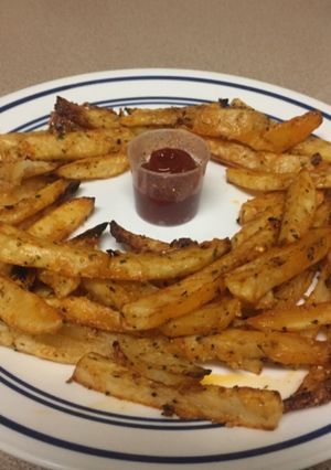 A picture of Potato wedges.