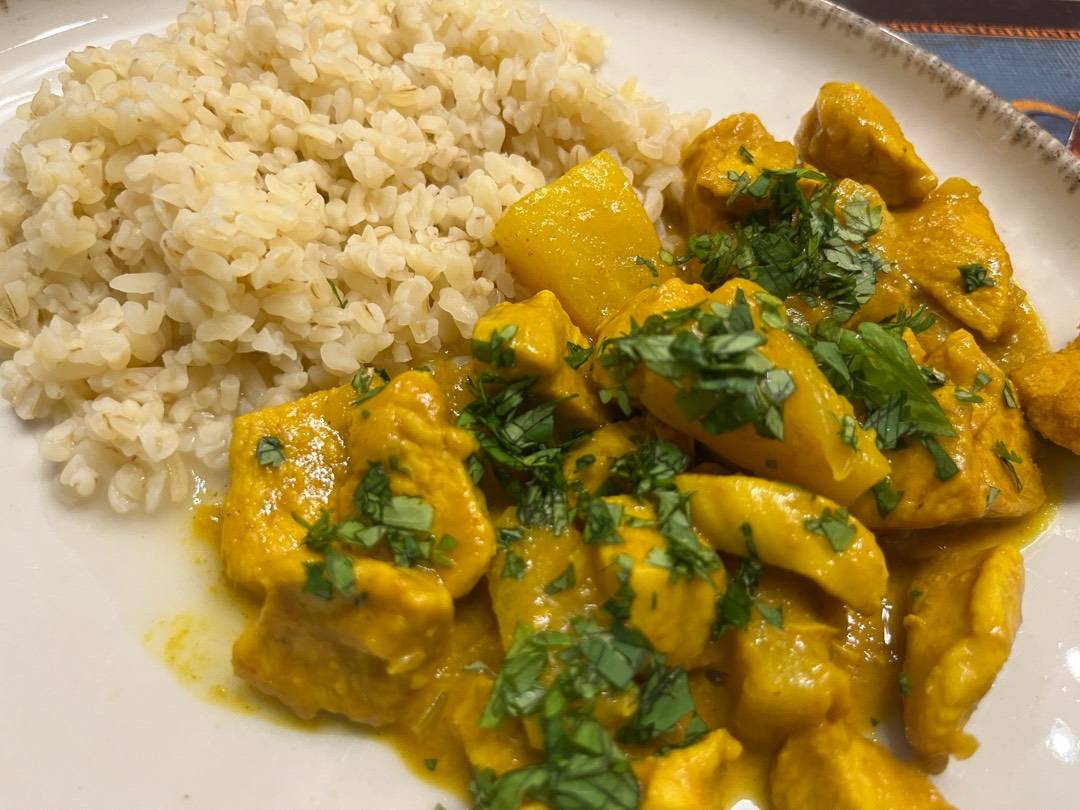 Kókuszos ananászos csirke curry recept recept fotó