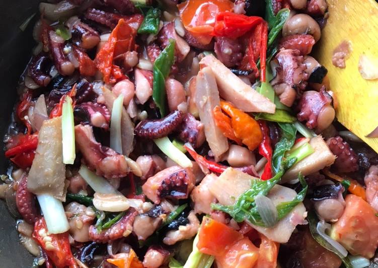 Resep Gurita tumis cabe pedas 🐙, Lezat