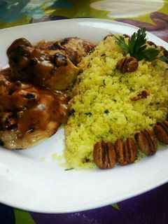 Una foto de Solomillo a la pimienta con cous-cous