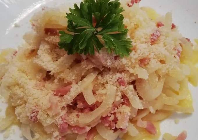 Tagliatelles de navets à la carbonara