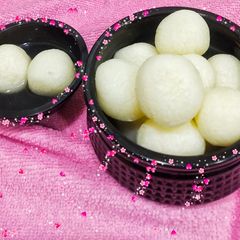 Spongy Rasgulla A picture of Spongy Rasgulla.
