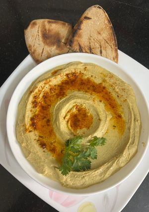 A picture of Peri-Peri Hummus.