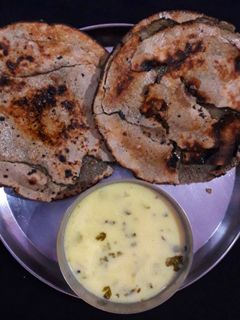बाजरे की रोटी (bajre ki roti recipe in Hindi) रेसिपी मुख्य फोटो