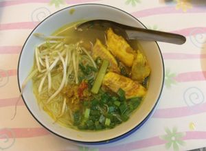 Hình của món Bún nghệ phile cá lóc .