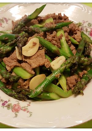 Hình của món Măng Tây xào tỏi và thịt bò.