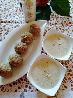 A picture of Leftover roti Churma lodoo.