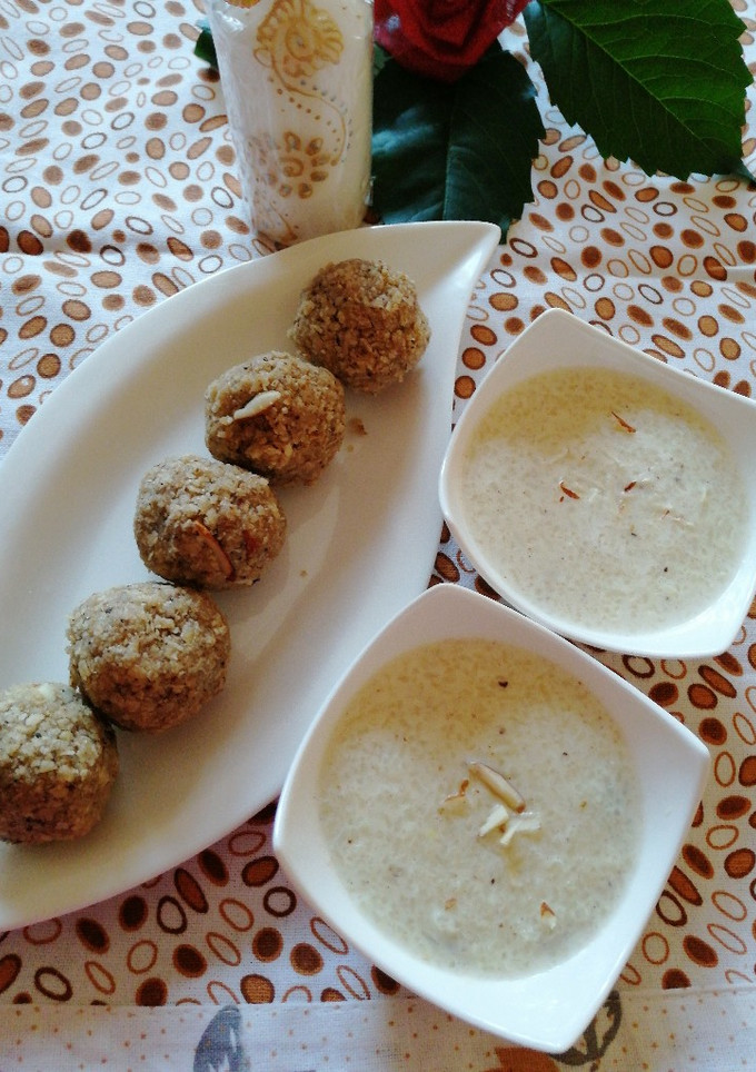 A picture of Leftover roti Churma lodoo.