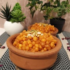 A picture of Meethi Boondi.