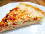 Tarta rápida de jamón, queso, tomate y huevo