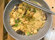 Gambar mi oyakodon
