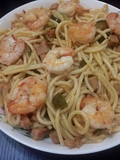 Una foto de Spaguetti con camarones