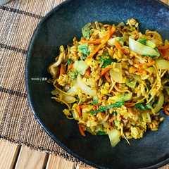 薑黃咖哩炒飯｜15分鐘素食-レシピのメイン写真