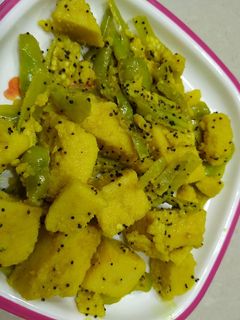 खट्टे बेसन ढोकला (khatte besan dhokla recipe in Hindi) रेसिपी मुख्य फोटो