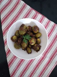 ગુંદા નું શાક (Gunda Shak Recipe In Gujarati) રેસીપી મુખ્ય ફોટો