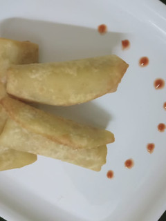 स्प्रिंग रोल (Spring roll recipe in Hindi) रेसिपी मुख्य फोटो