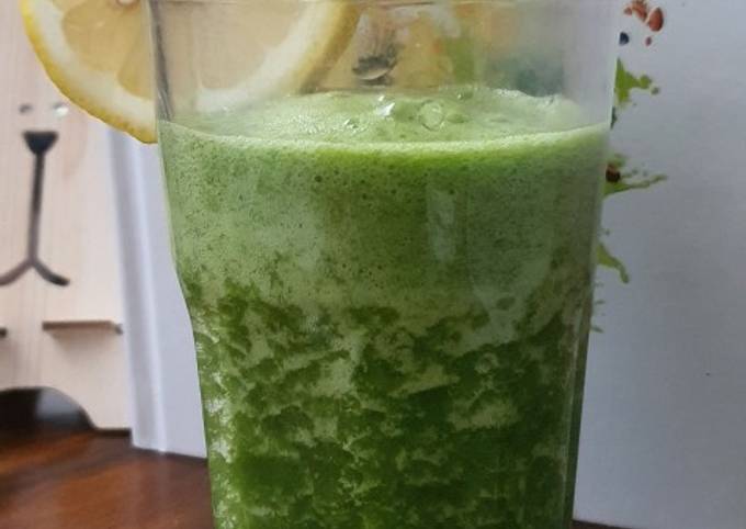 Yummy Healthy Green Juice