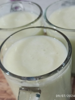 عکسی از دستور میلک شیک طالبی 🍸