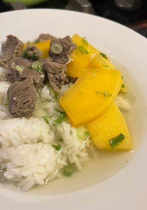 A picture of Beef Clear Soup with Rutabaga (Swede).