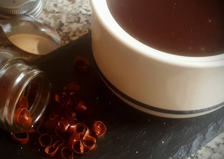 Chocolate a la taza con guindilla